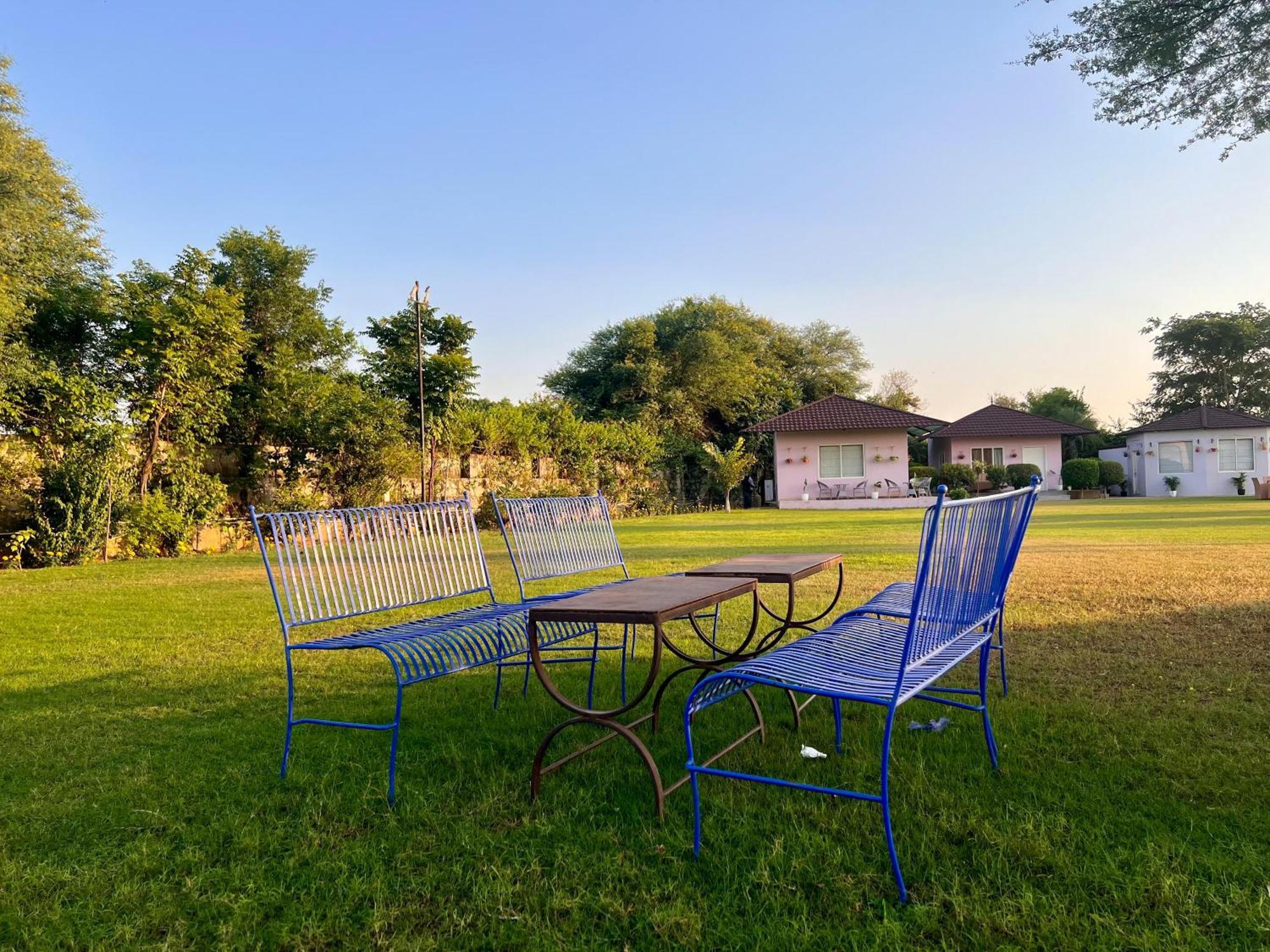 Gazibo Elegant Farm Stay With Swimming Pool Jaipur Exterior foto